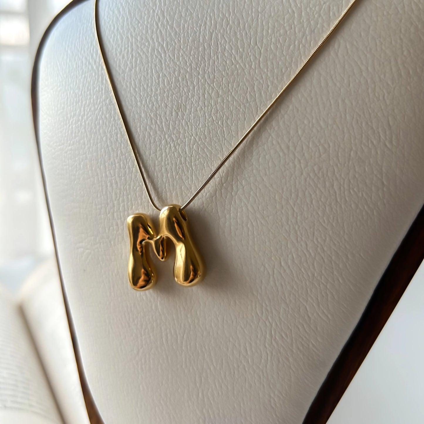 Bubble Initial Necklace (M)