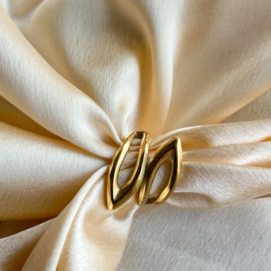 Cut Leaf Ring