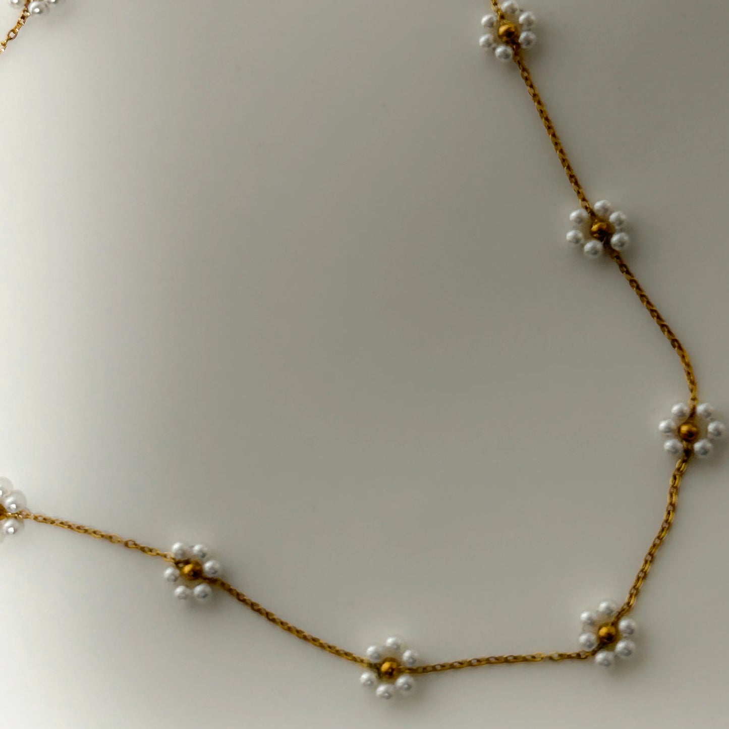 Daisy Pearl Necklace