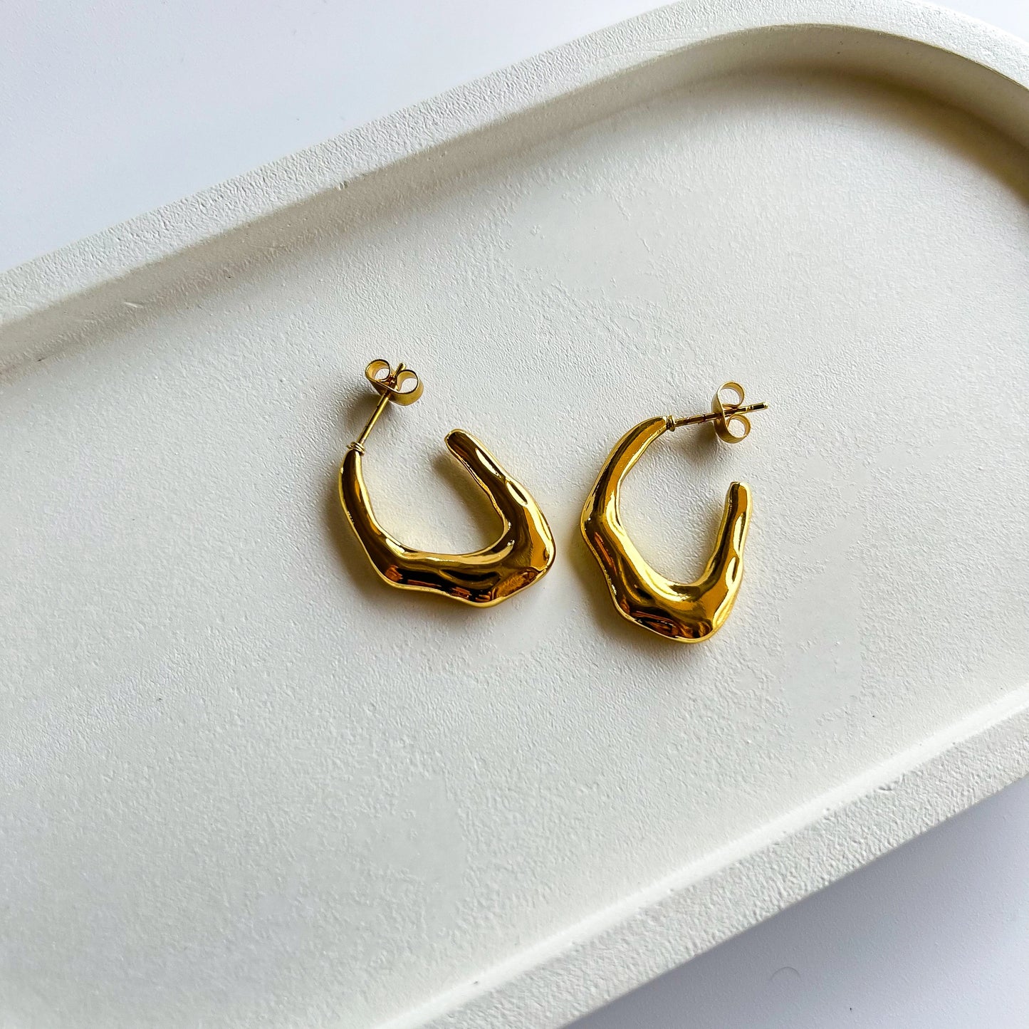 Geometry U Shaped Hoops