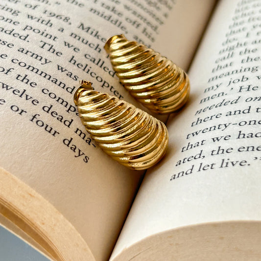 Golden Shell Studs