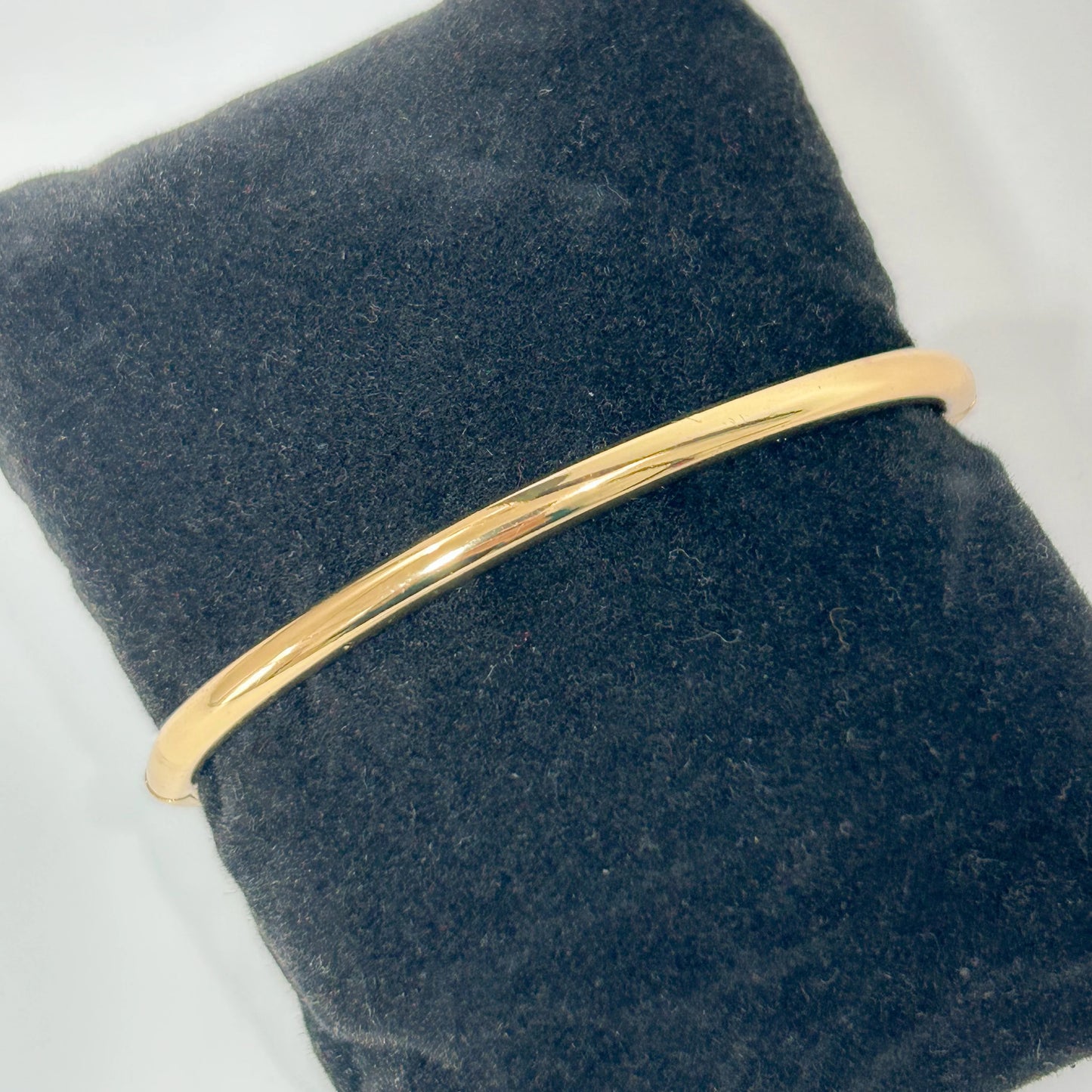Sleek Simplicity Gold Bracelet