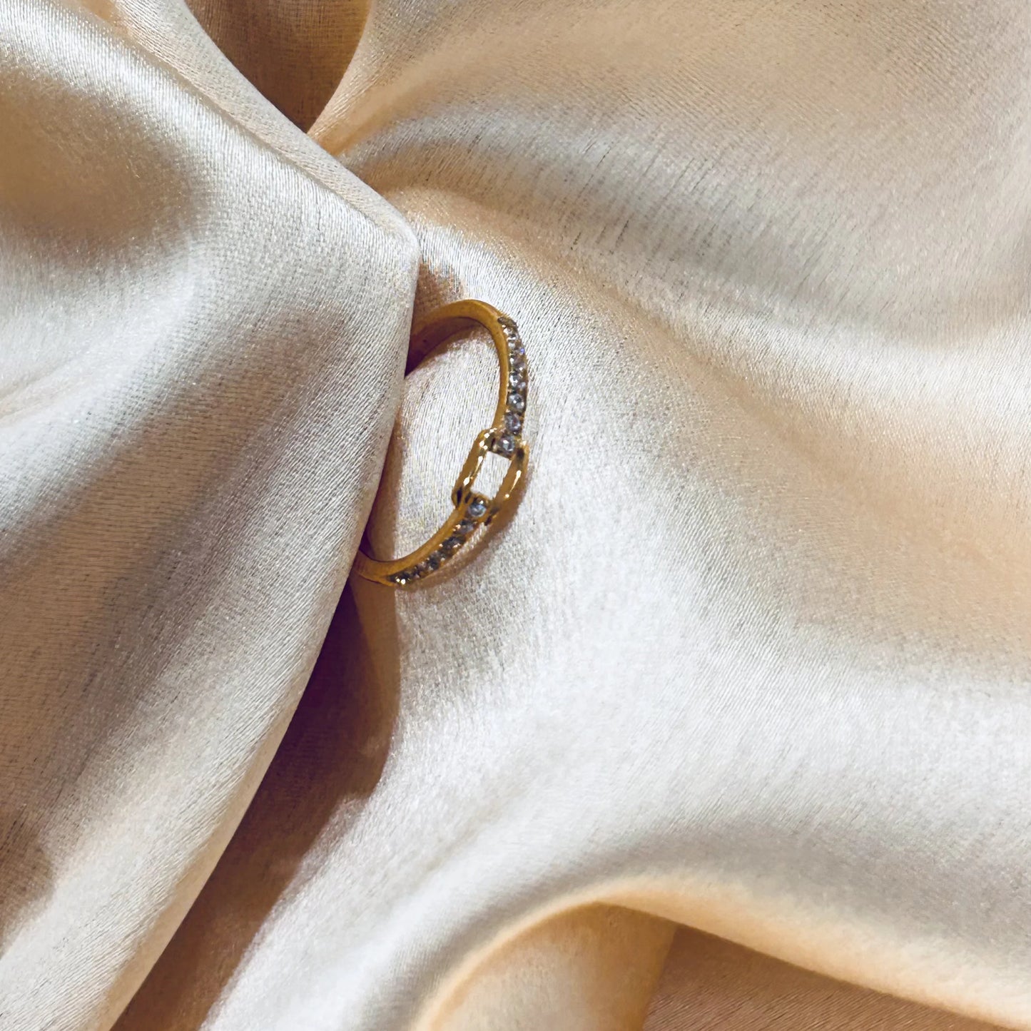 Sparkling Beauty Ring