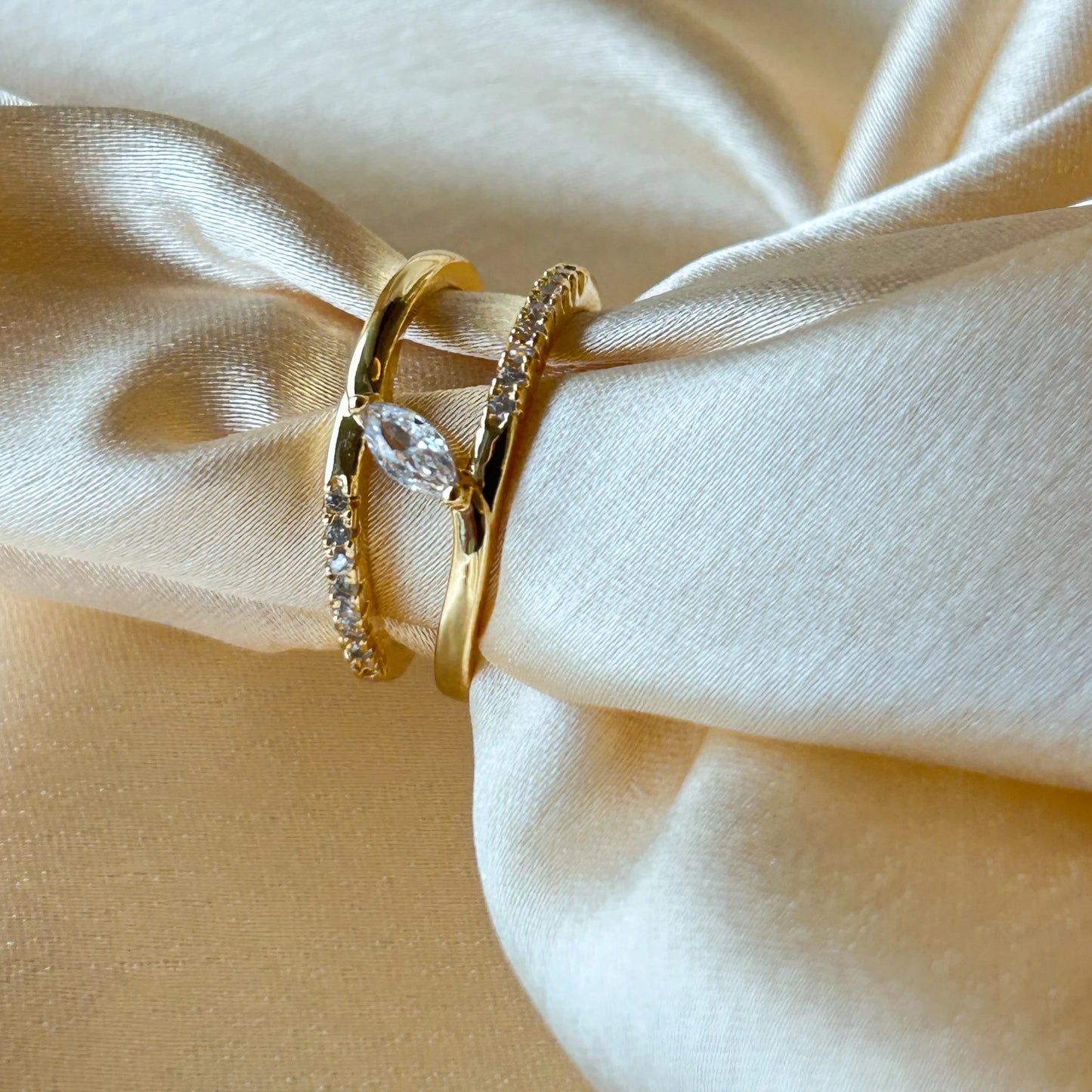 Studded Spiral Diamond Ring
