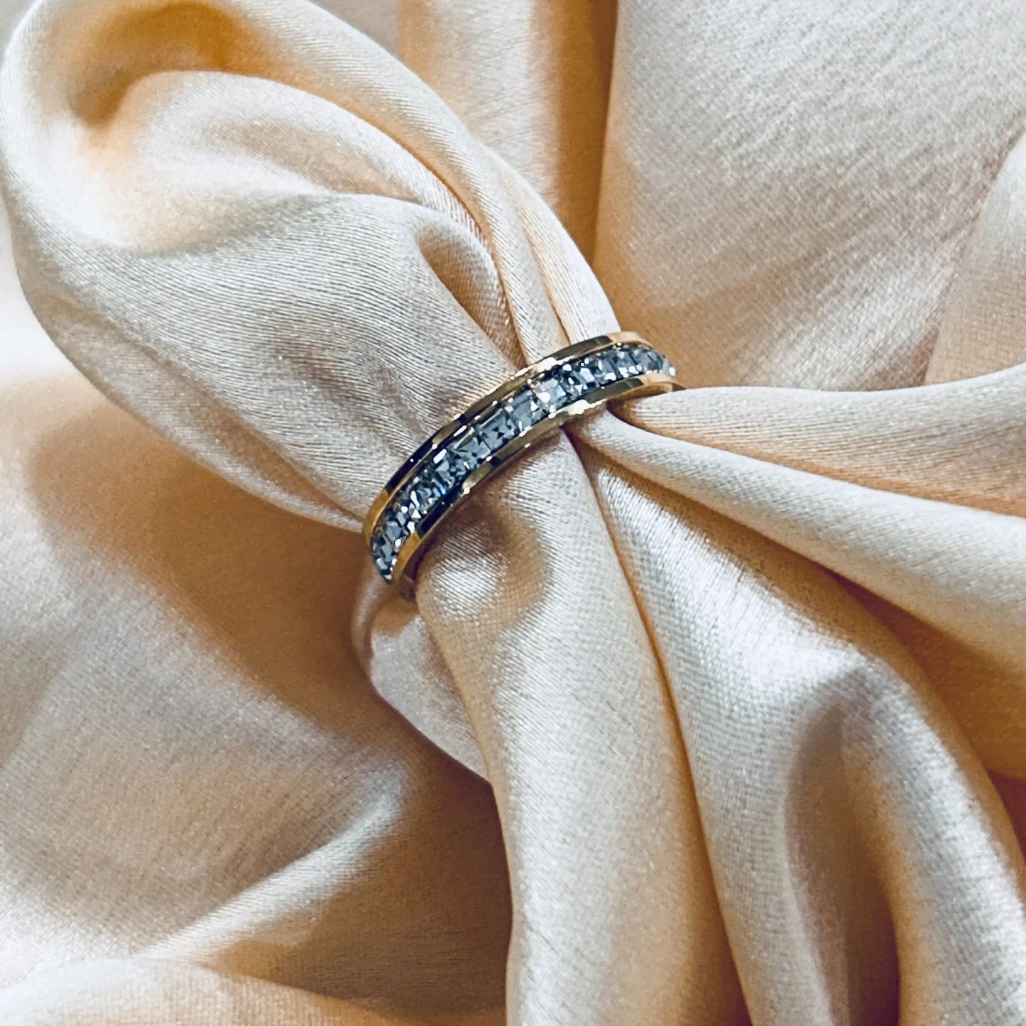 Classic Stones Band Ring