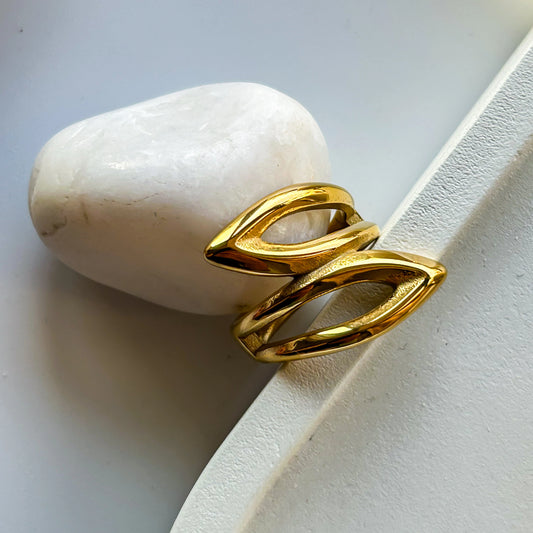 Cut Leaf Ring