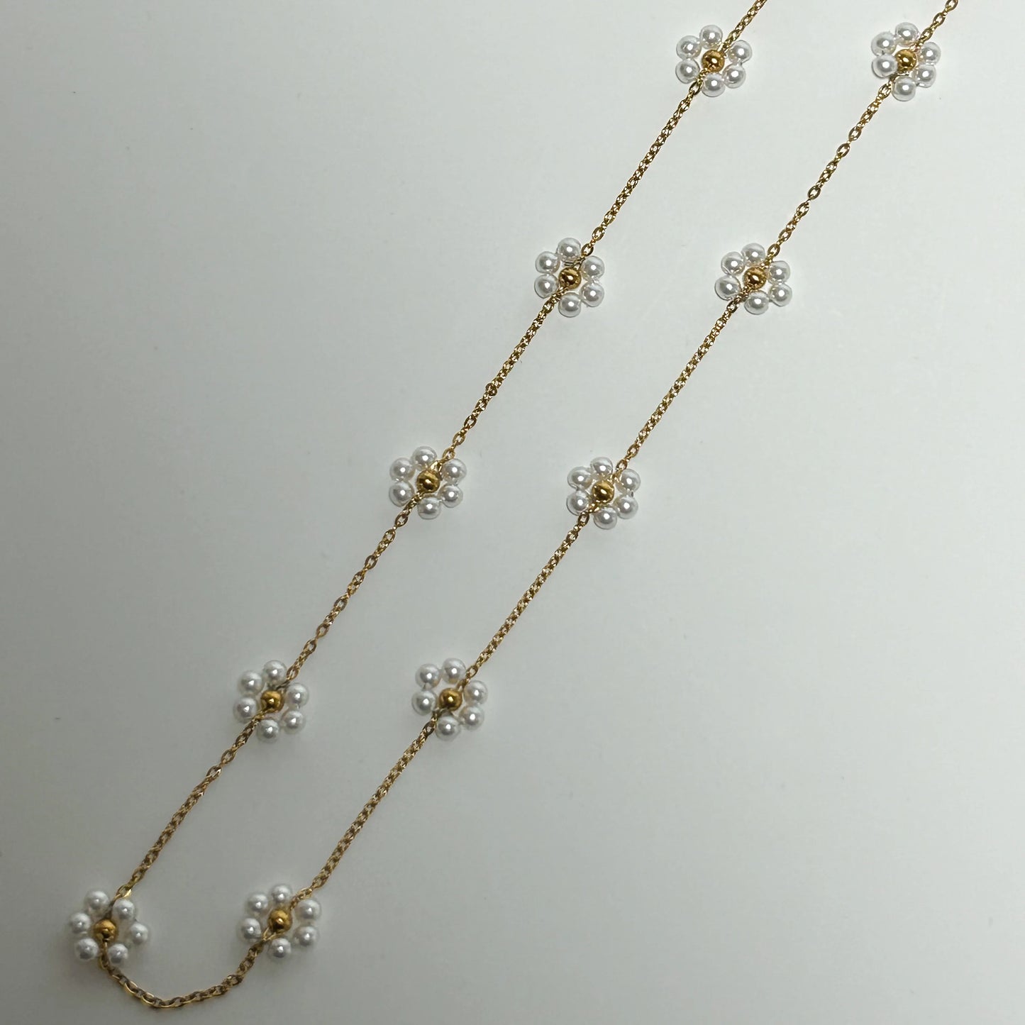 Daisy Pearl Necklace