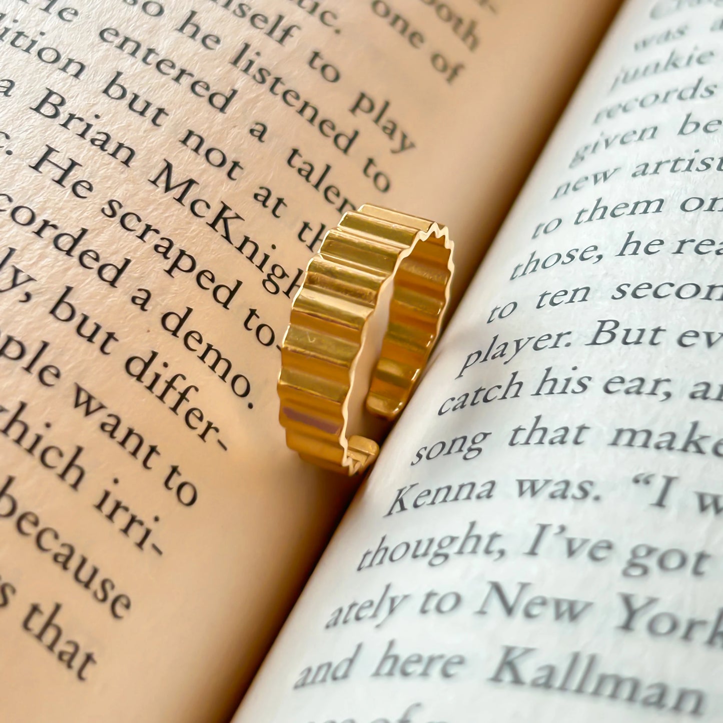 Dazzling Gold Band