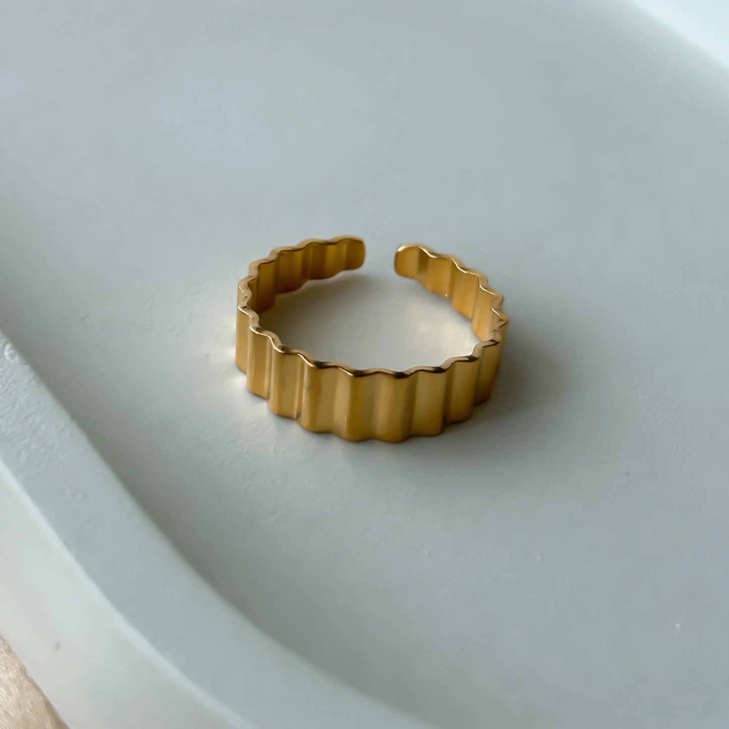 Dazzling Gold Band