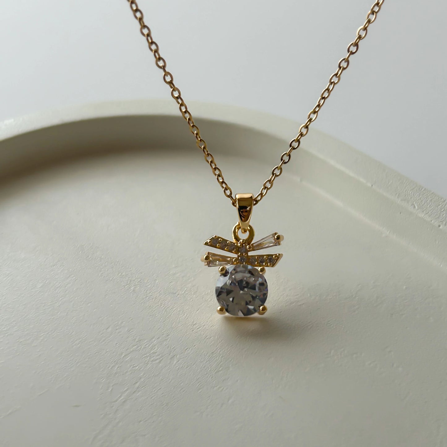 Royal Solitaire Necklace