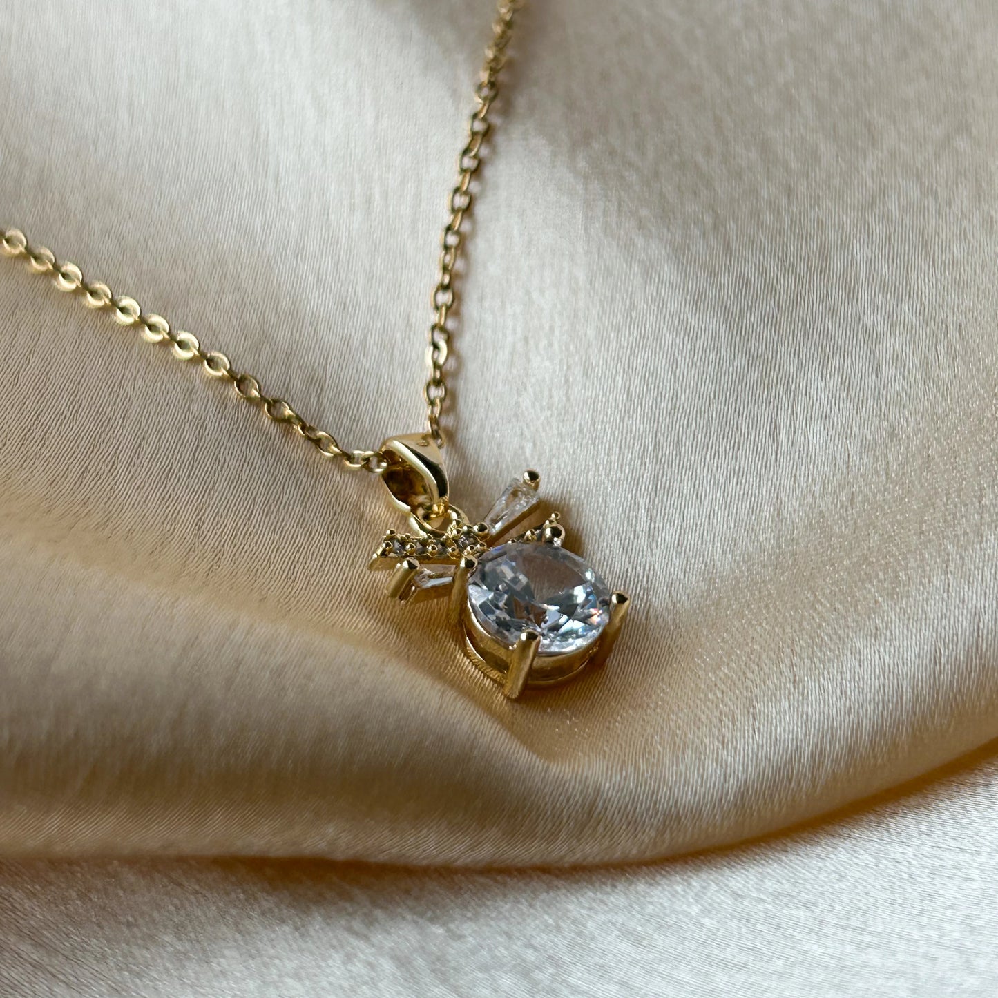 Royal Solitaire Necklace