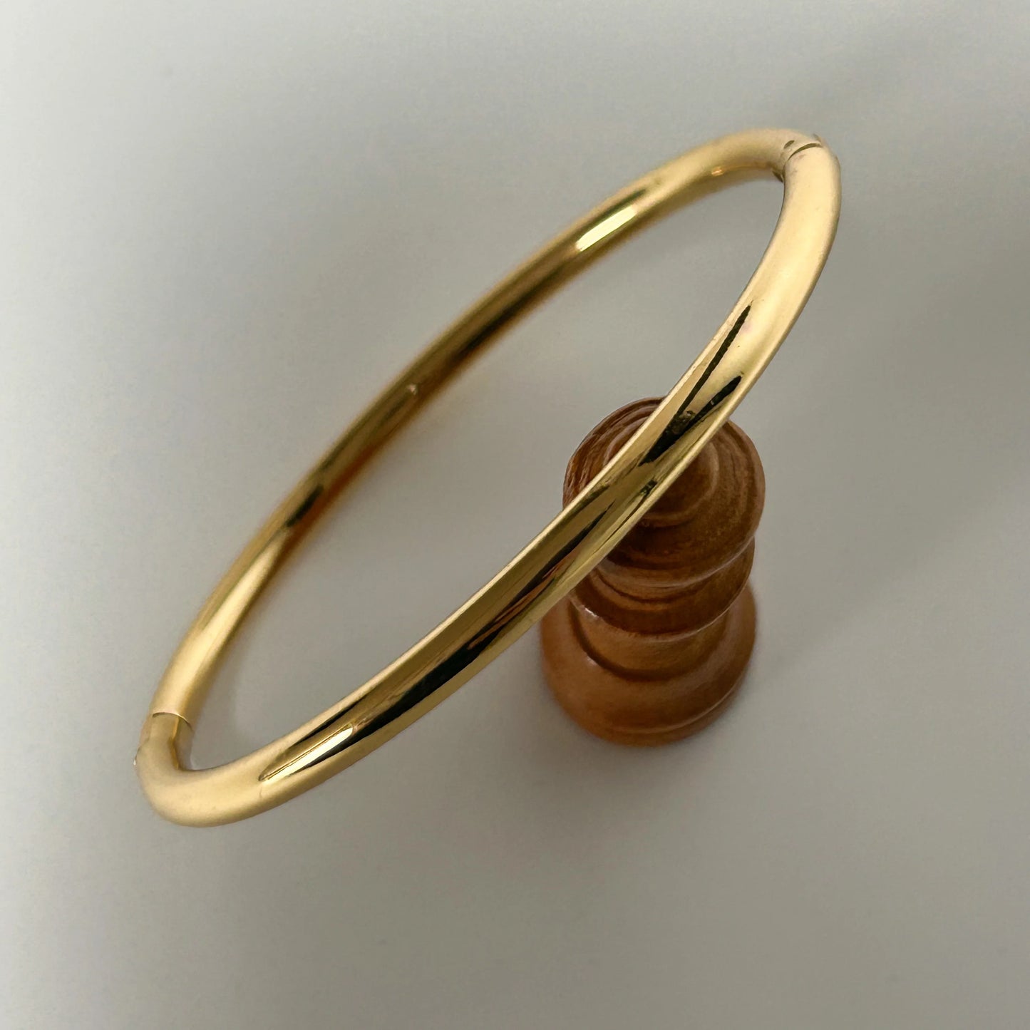 Sleek Simplicity Gold Bracelet