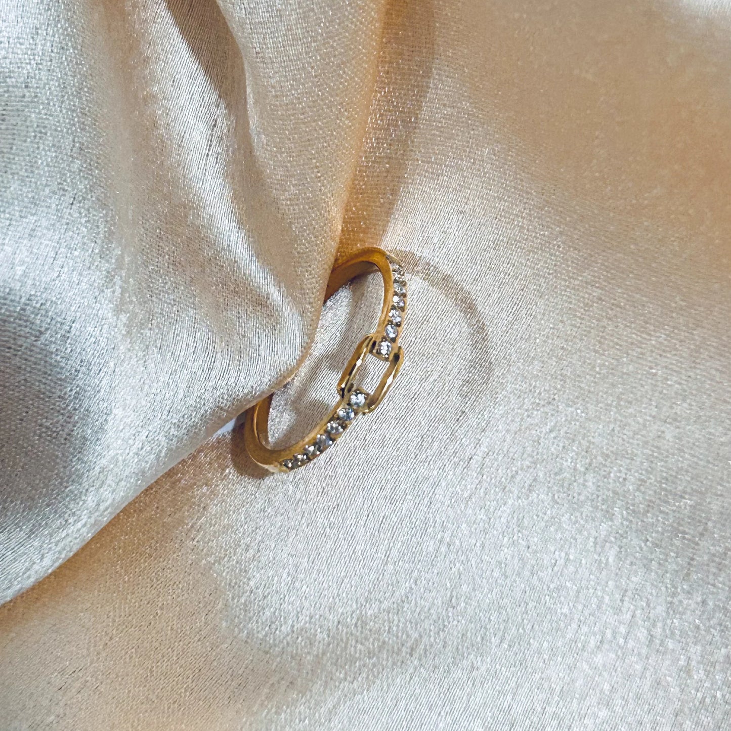 Sparkling Beauty Ring