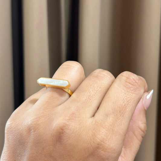 White Bar Minimal Gold Ring